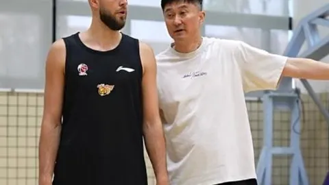 维拉对拉什福德好评如潮，购断与否尚未定夺